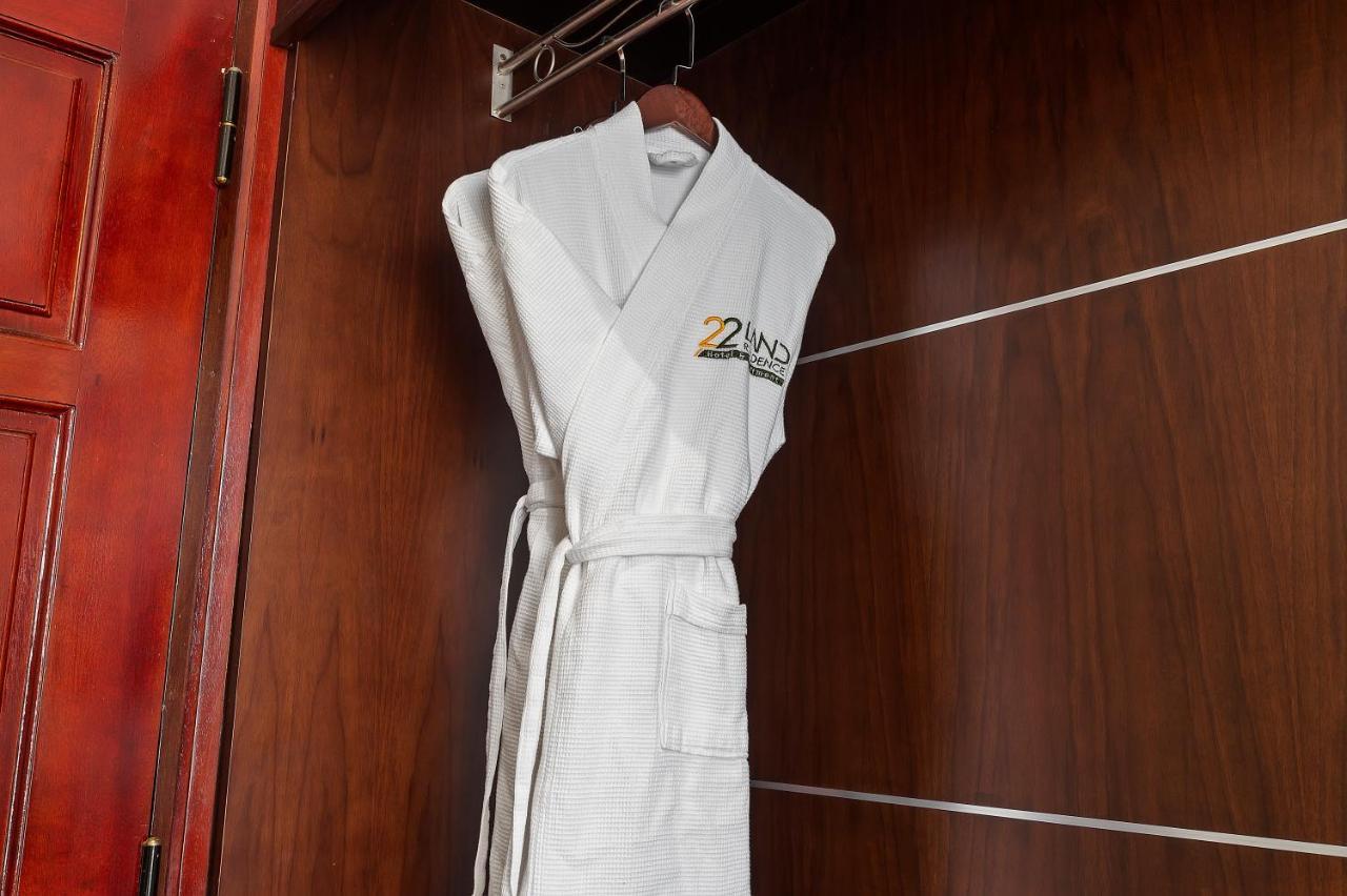 22Land Residence Hotel & Spa ハノイ市 エクステリア 写真